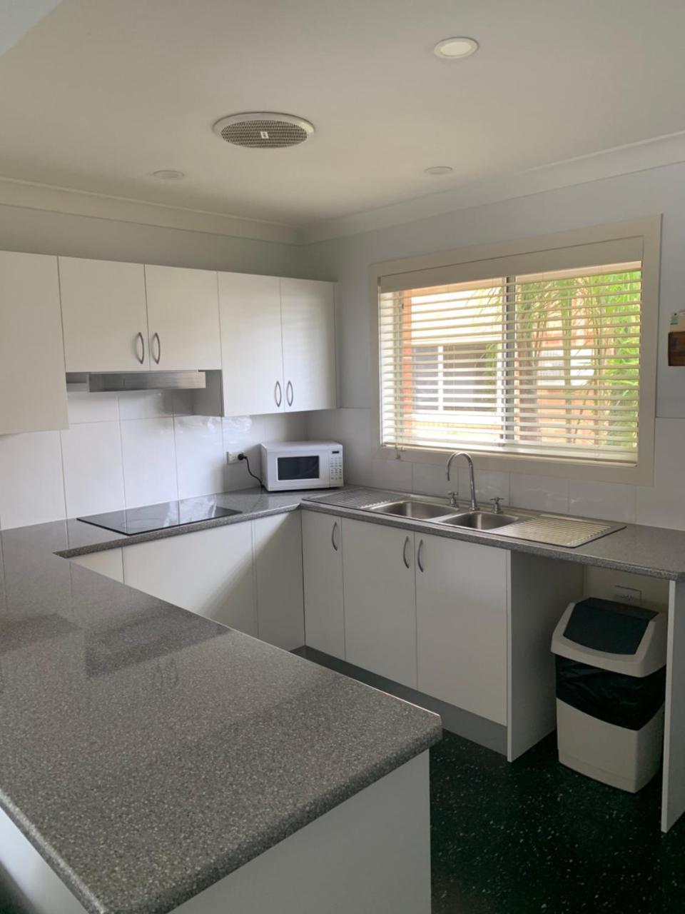 The Oaks Hotel Motel Albion Park المظهر الخارجي الصورة