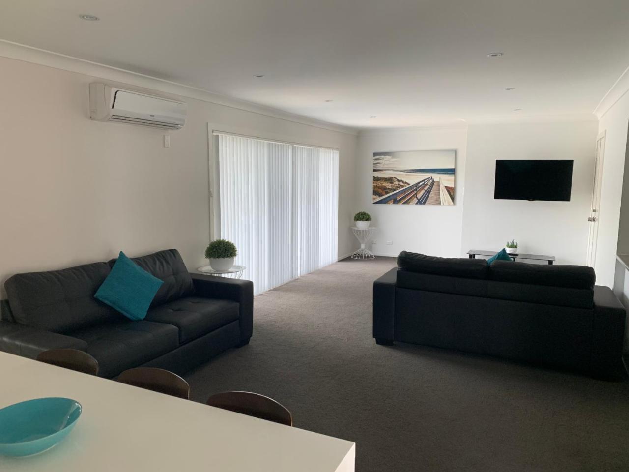 The Oaks Hotel Motel Albion Park المظهر الخارجي الصورة