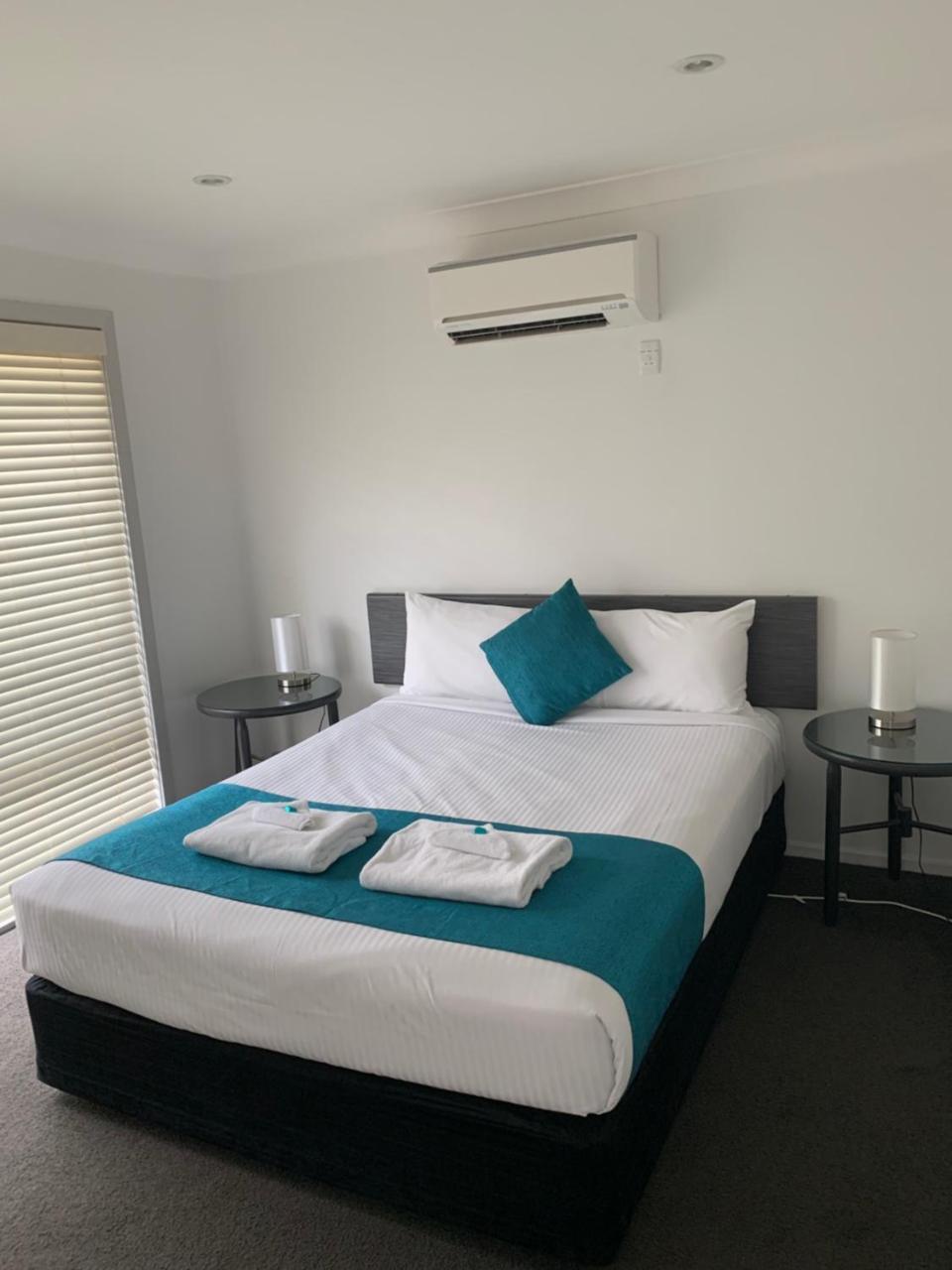The Oaks Hotel Motel Albion Park المظهر الخارجي الصورة