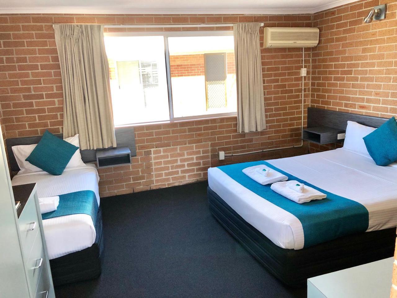 The Oaks Hotel Motel Albion Park المظهر الخارجي الصورة